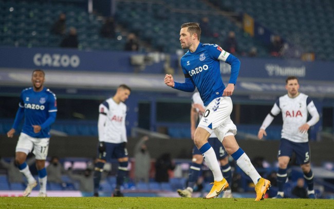 常需要两人 常需要两人